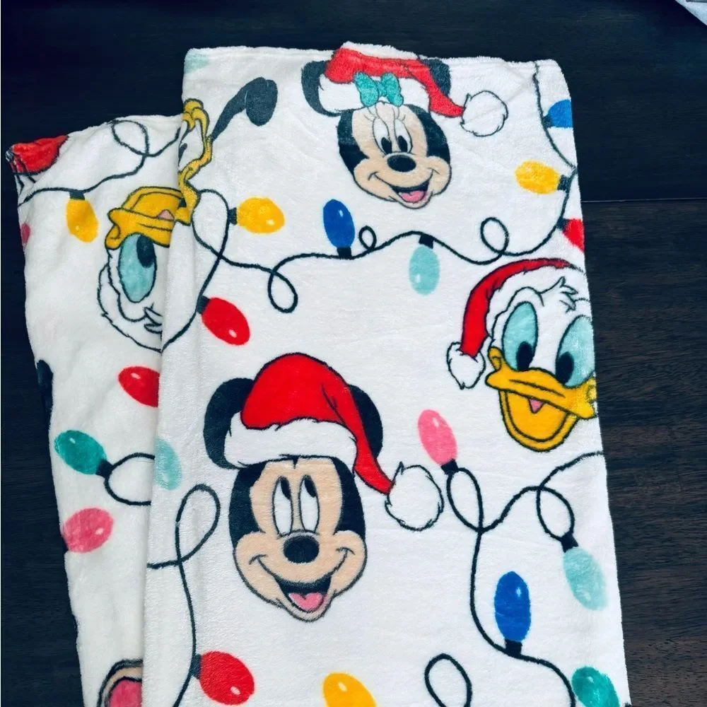 Disney Mickey Mouse Character Christmas Lights Holiday Plush Throw Blanket